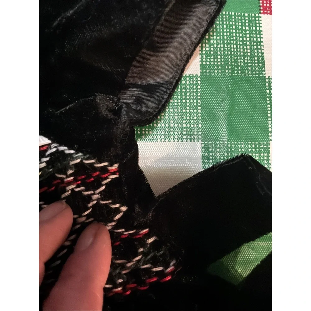 Charter Club Black Velvet Dress 2t Hand Smocked Flowers‎ Waistband